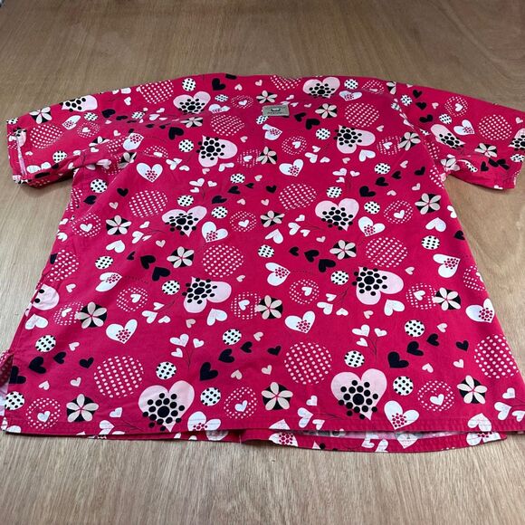 Cottonality Red Heart Print Scrub Top Women’s XXL Pockets Medical Uniform - Picture 2 of 4